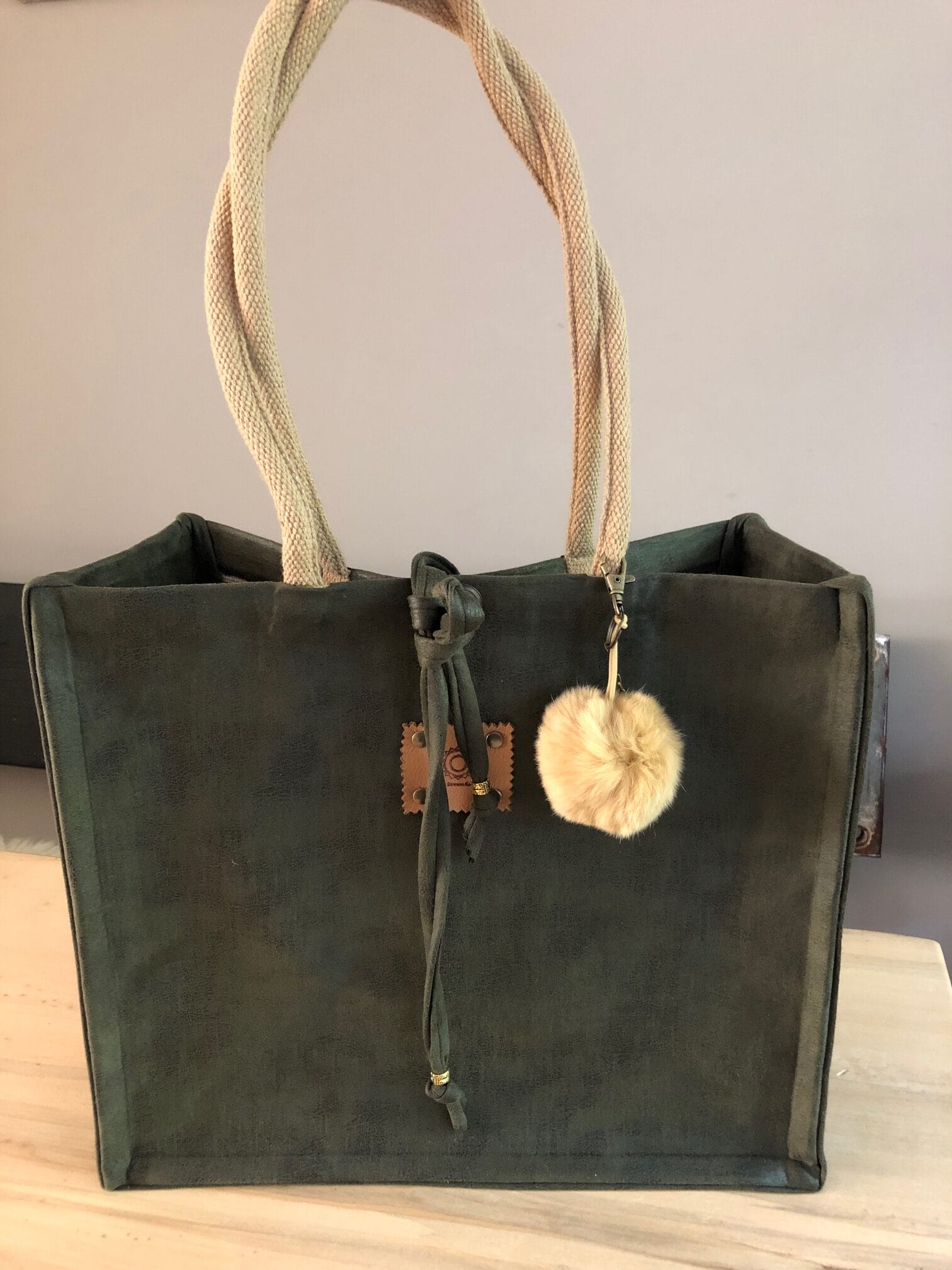 Jute shopper bekleed met mosgroene scuba leatherlook