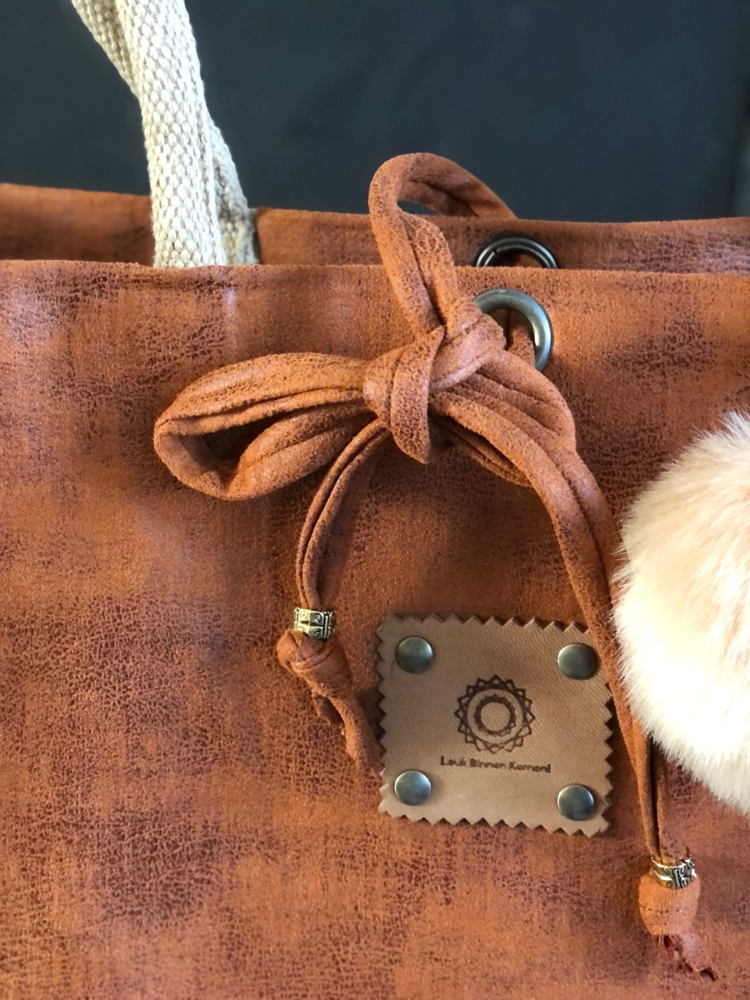 Duurzame jute shopper bekleed met cognackleurige gescrubd leatherlook - Afbeelding 6