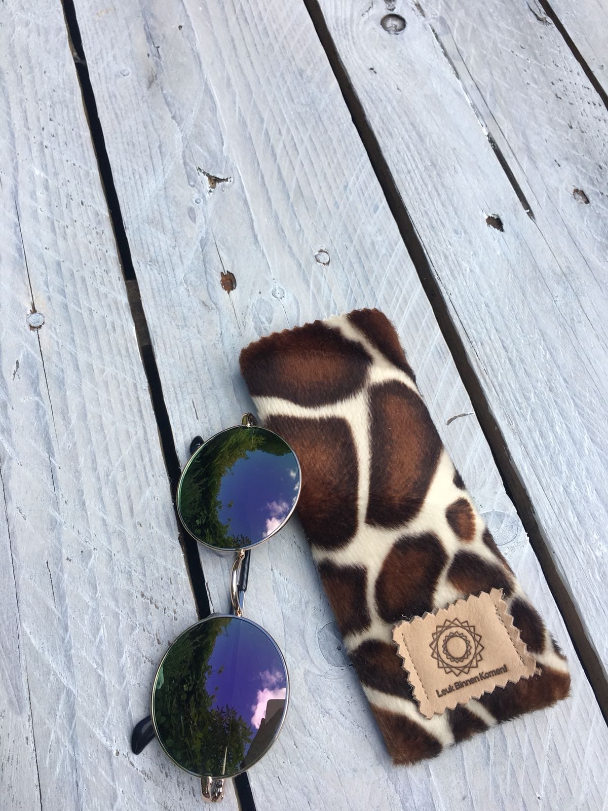 Brilhoesje van zachte bontachtige giraffeprint