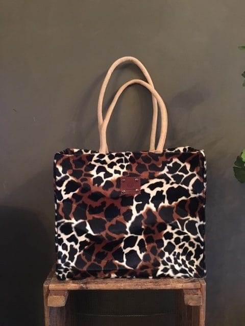 Duurzame jute shopper bekleed met bontachtige dierenprint