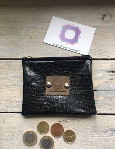 Portemonneetje van zwarte leatherlook lak