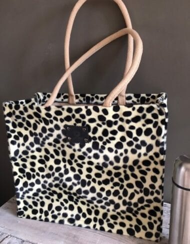 Duurzame jute shopper bekleed met bontachtige cheetahprint