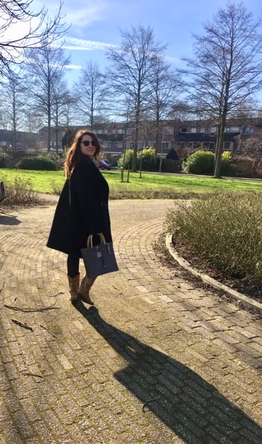 Handtas bekleed met stoere donkergrijze leatherlook - Afbeelding 3