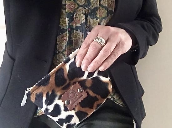 Make-up tasje met ritsje van bontachtige dierenprint - Afbeelding 2