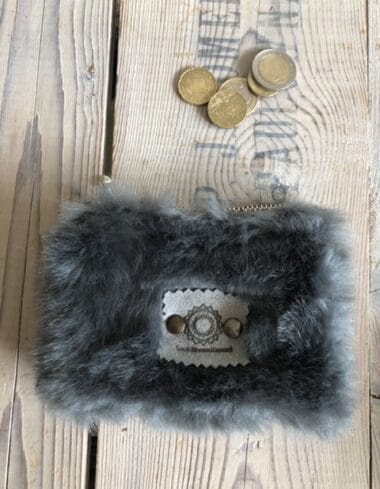 Portemonneetje met ritsje van superzachte grijze fake fur