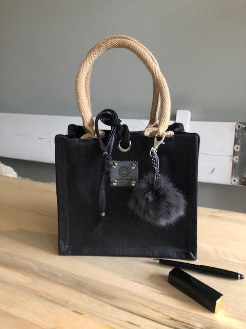 Kleine jute tas bekleed met zwarte leatherlook - Afbeelding 4