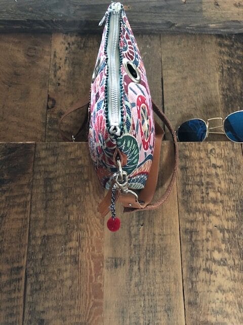 Heuptasje van gobelin in retrolook met verstelbare leren riem - Afbeelding 4