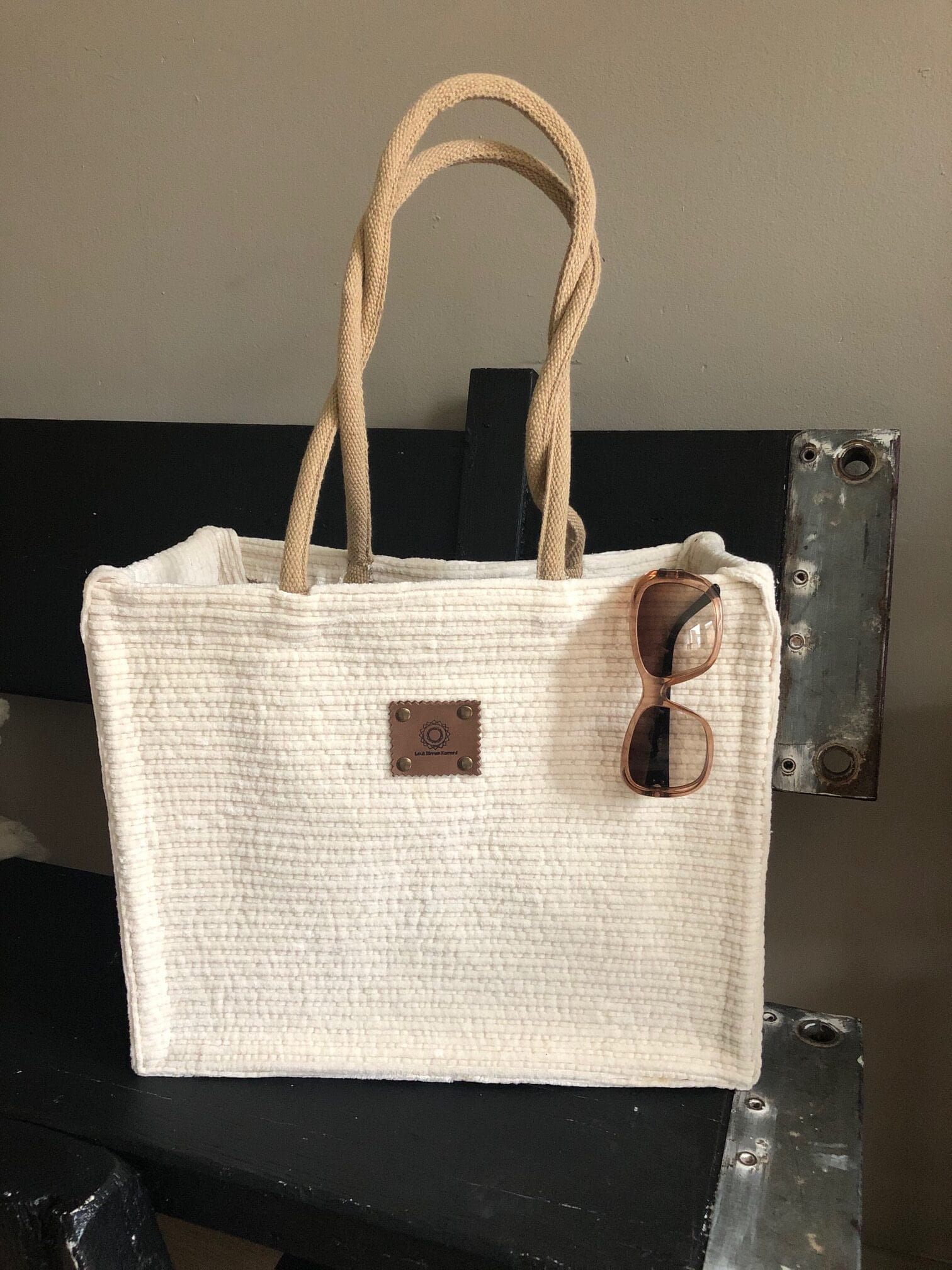 Duurzame jute shopper bekleed met ivoorkleurige cropped ribcord