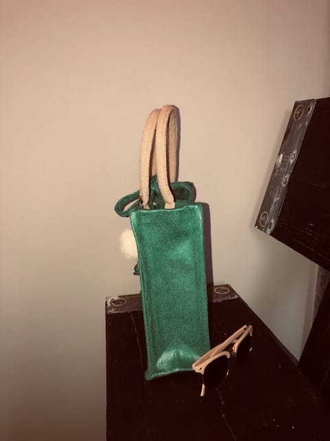 Handtas bekleed met een mooie zeegroene leatherlook - Afbeelding 3