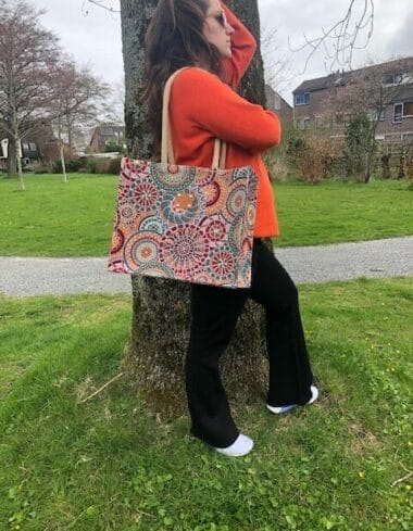Duurzame shopper bekleed met gobelin in retro look