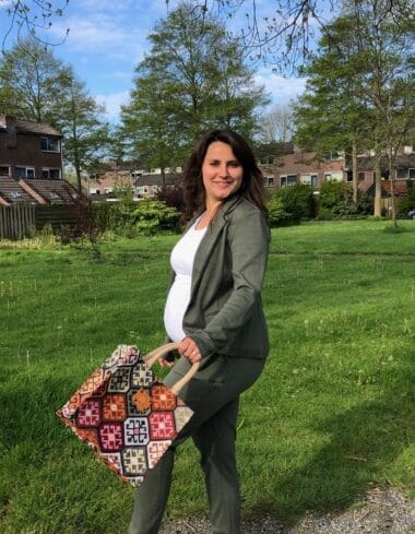 Handtas bekleed met gobelin in retro to the max