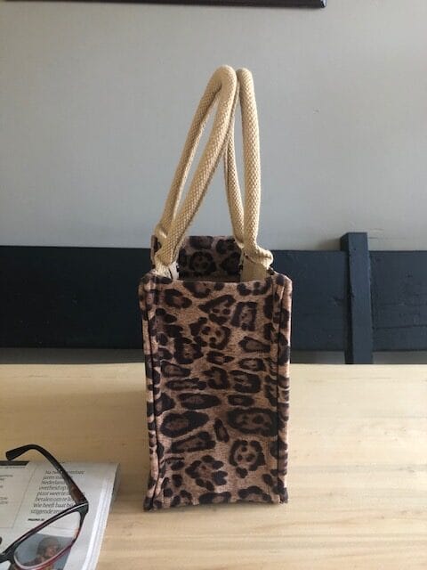 Kleine jute tas bekleed met bruine suedine panterprint - Afbeelding 2