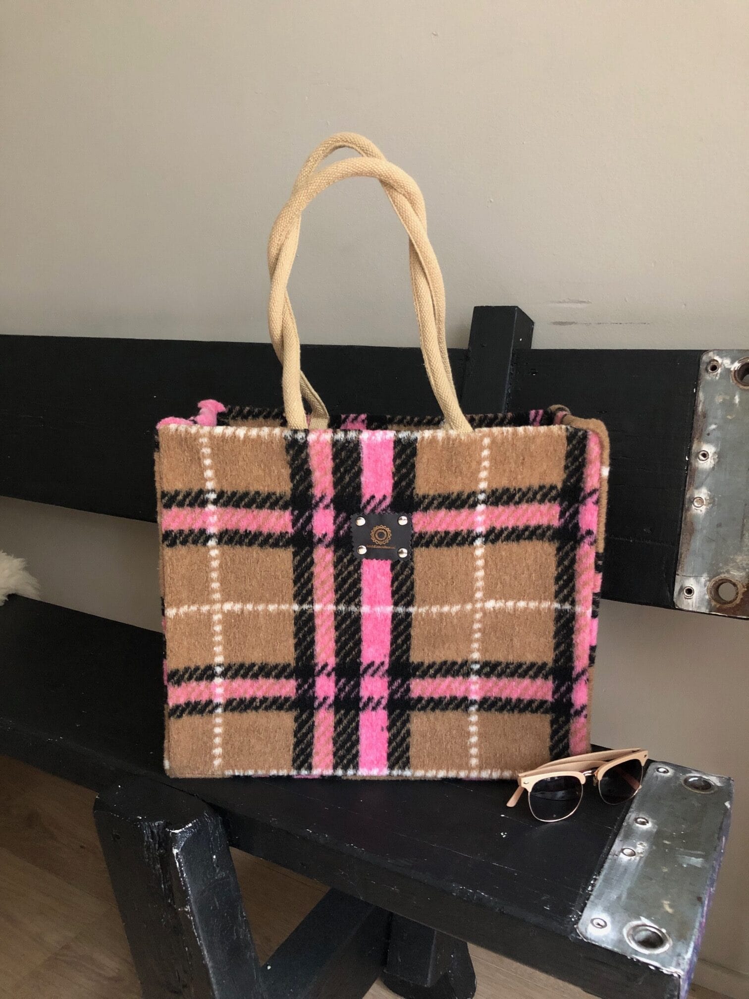 Duurzame jute shopper bekleed met geruite coocked wool Valentina