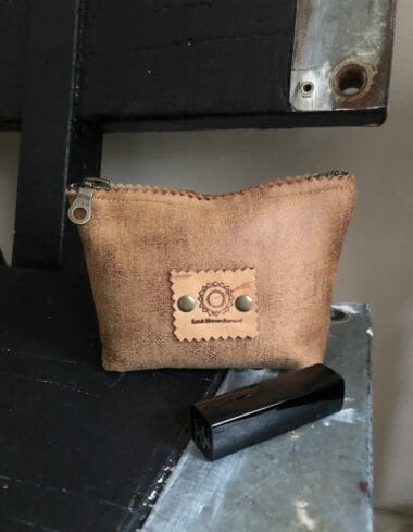 Make-up tasje met ritsje van camelkleurige leatherlook