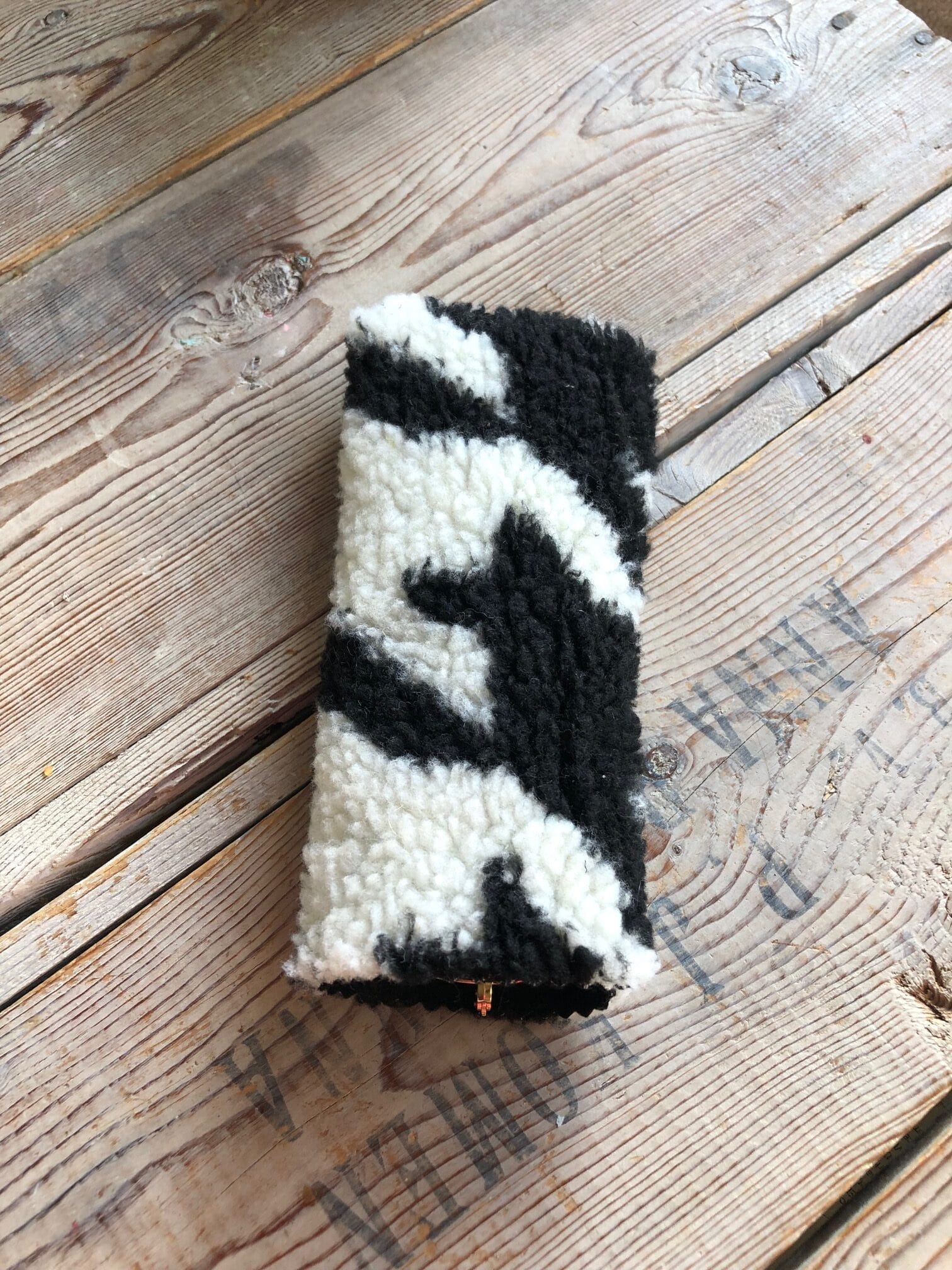 Brilhoesje van teddy in zwart witte Pied de Poule motief - Afbeelding 2