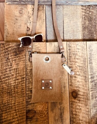 Cross-over festivaltasje van stoere camelkleurige ribcord