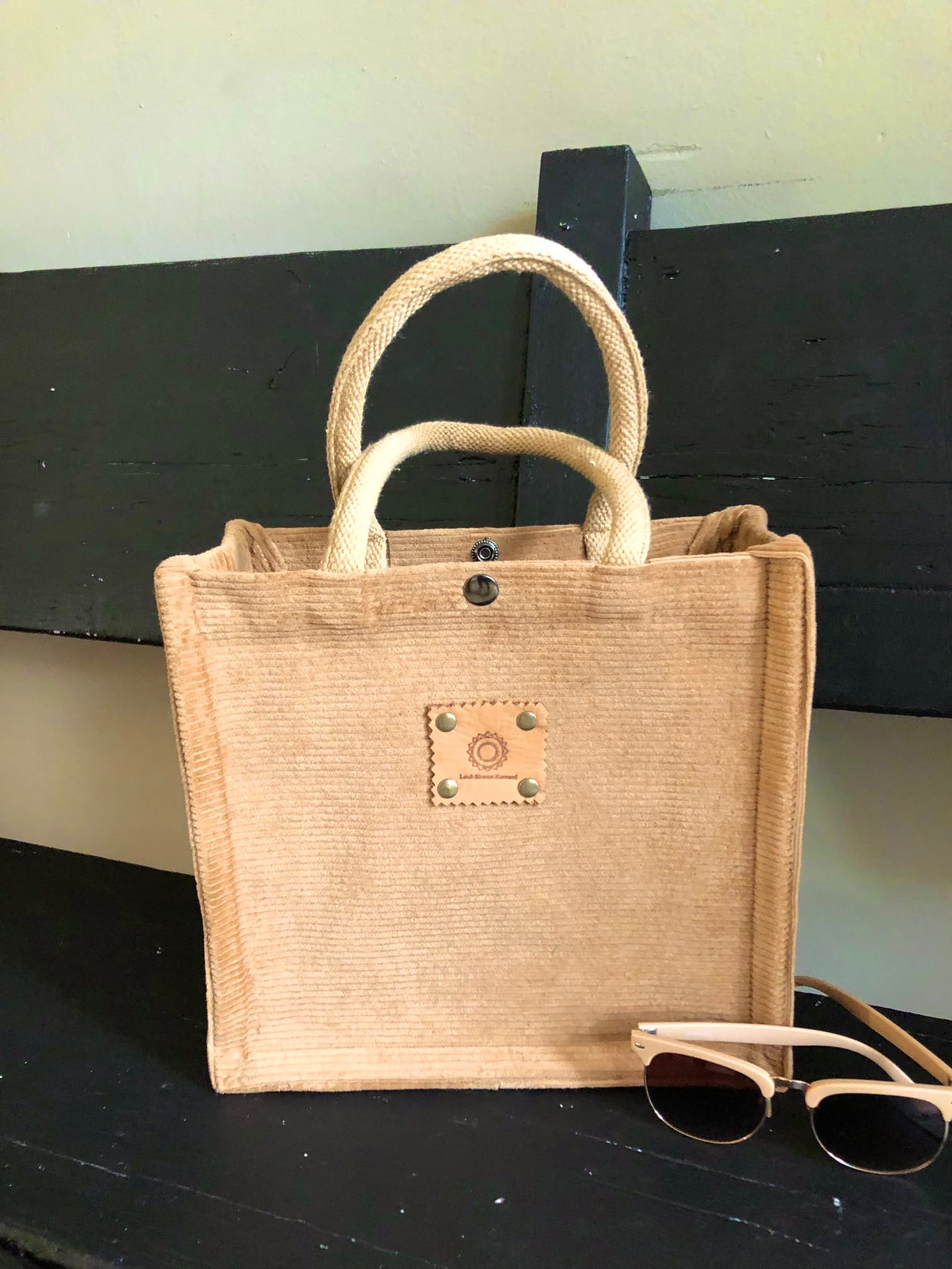 Handtas bekleed met mooie camelkleurige ribcord