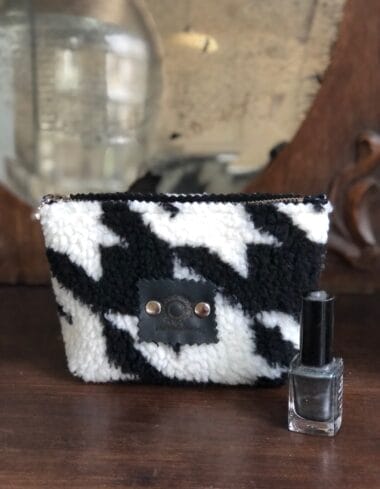 Make-up tasje met ritsje van teddy in Pied de Poule ruit