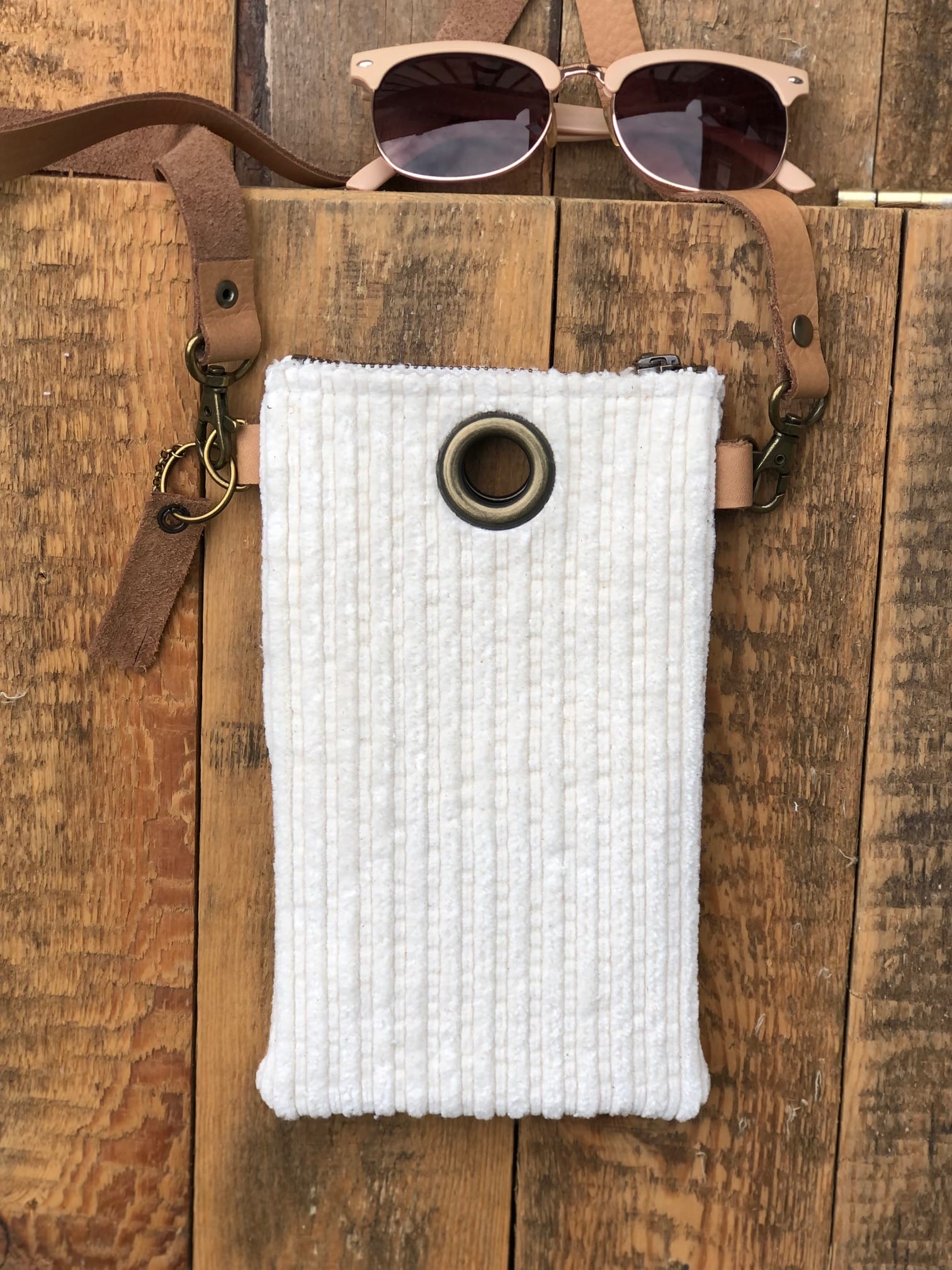 Cross-over festivaltasje van stoere ivoorkleurige cropped ribcord - Afbeelding 2