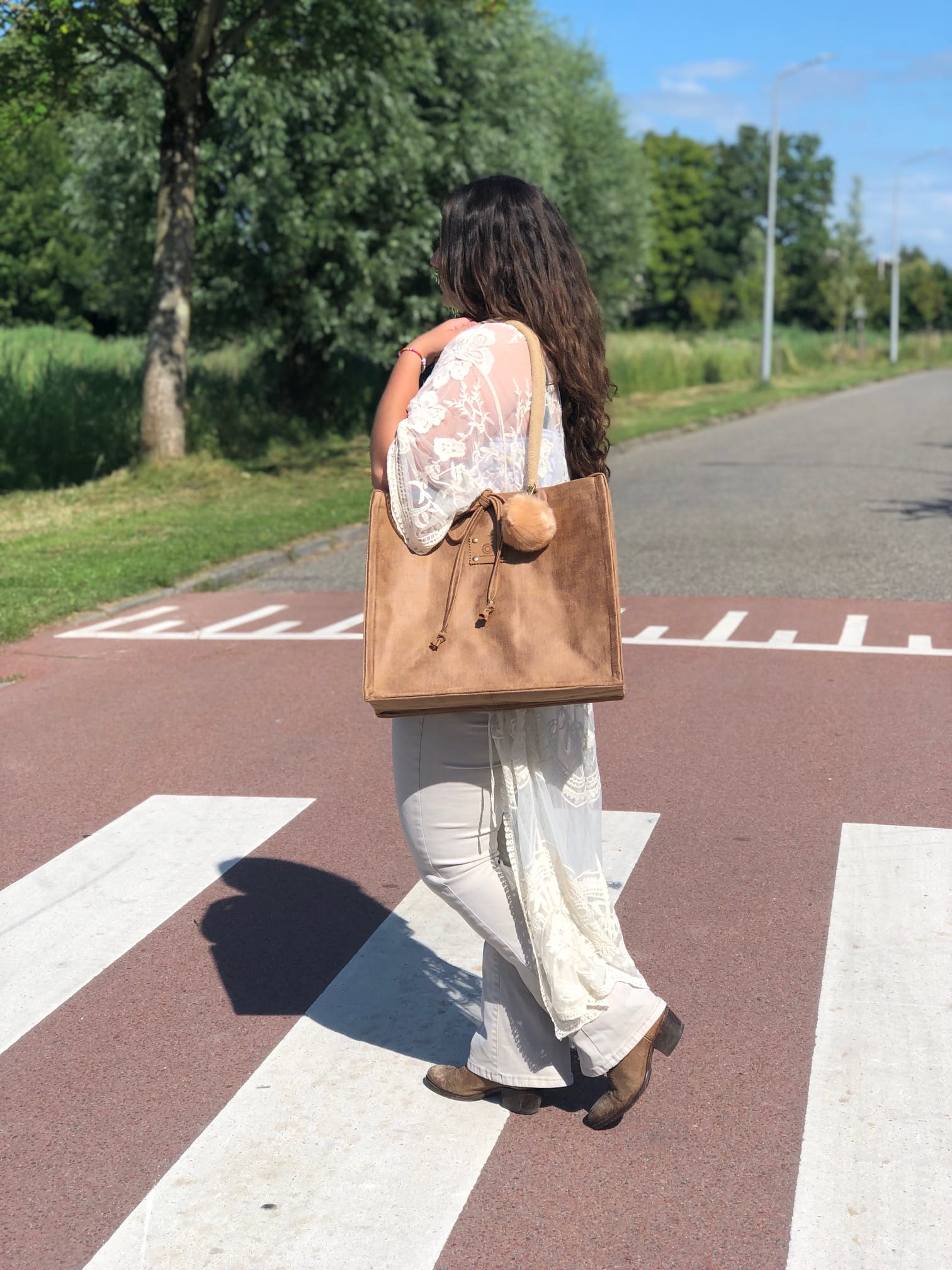 Duurzame jute shopper bekleed met camelkleurige leatherlook - Afbeelding 6