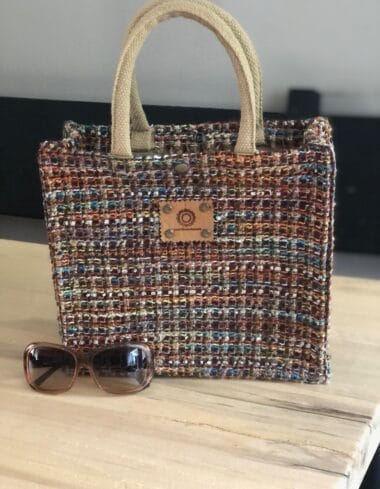 Handtas bekleed met chique bruine Sjanellio