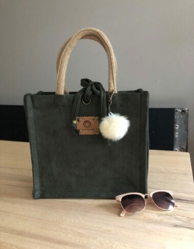 Handtas bekleed met stoere mosgroene scuba leatherlook
