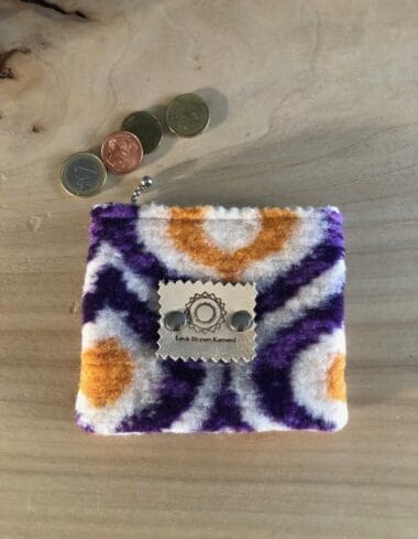 Portemonneetje met ritsje van Retro Wooly Purple