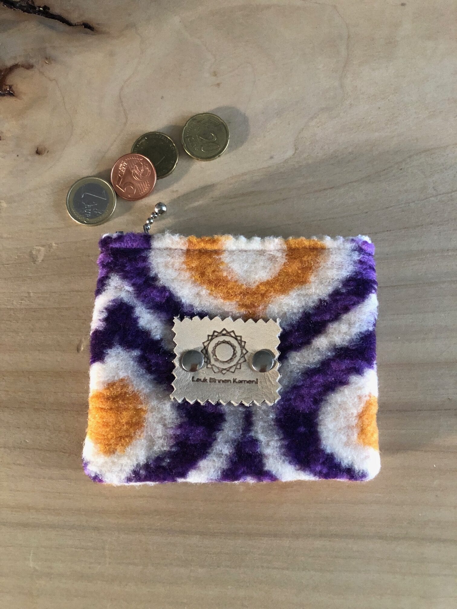 Portemonneetje met ritsje van Retro Wooly Purple