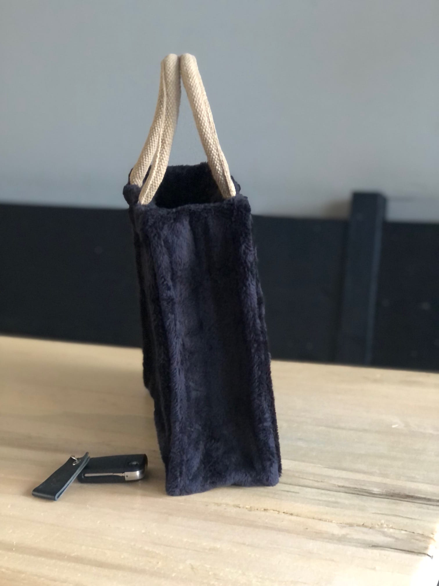 Handtas bekleed met zwarte fleece cuddle - Afbeelding 3