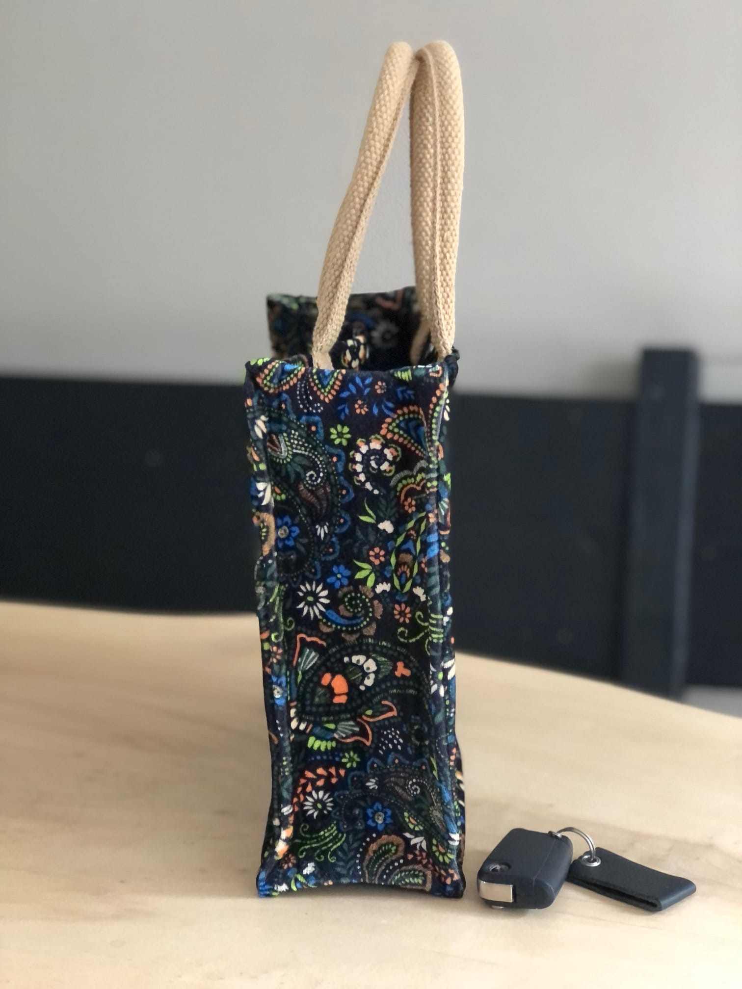 Handtas bekleed met zachte velvet in paisley motief - Afbeelding 4