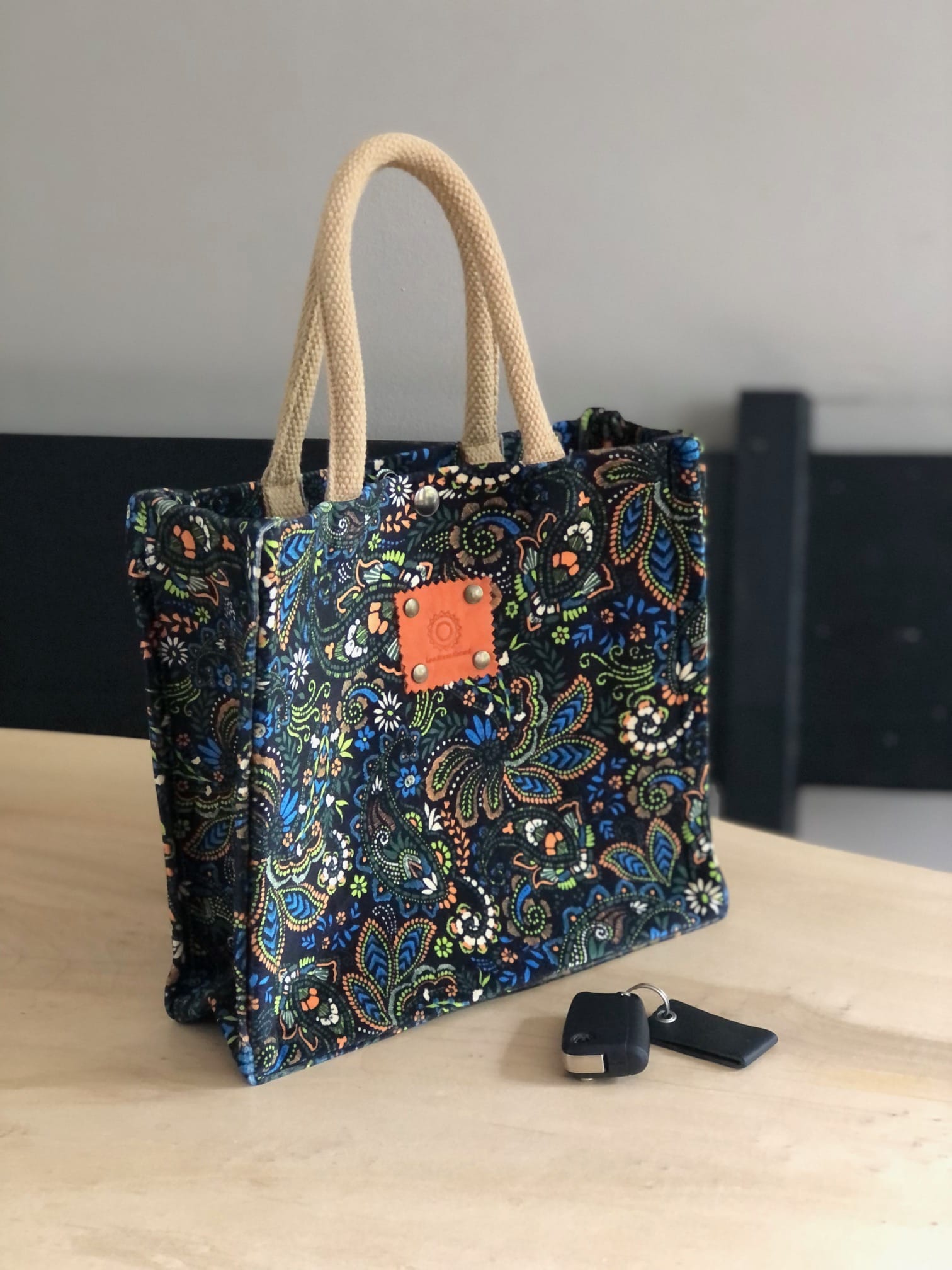 Handtas bekleed met zachte velvet in paisley motief - Afbeelding 3