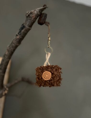 Minitasje sleutelhanger van bruine tedolino