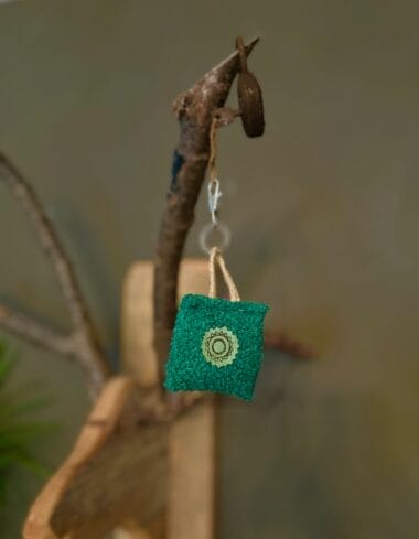 Minitasje sleutelhanger van smaragd groene tedolino