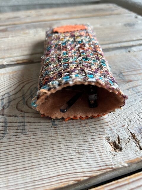 Brilhoesje van bruine Sjanellio