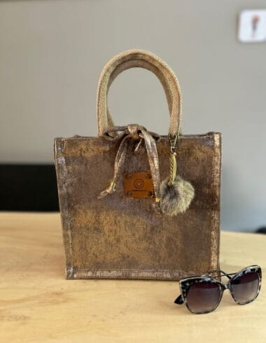 Handtas bekleed met fabby gold leatherlook