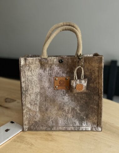 Handtas bekleed met Fabby gold leatherlook
