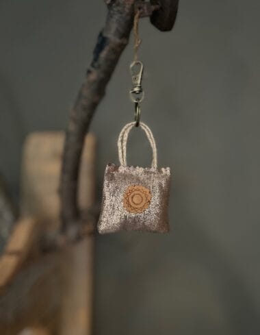 Minitasje sleutelhanger fabby gold leatherlook