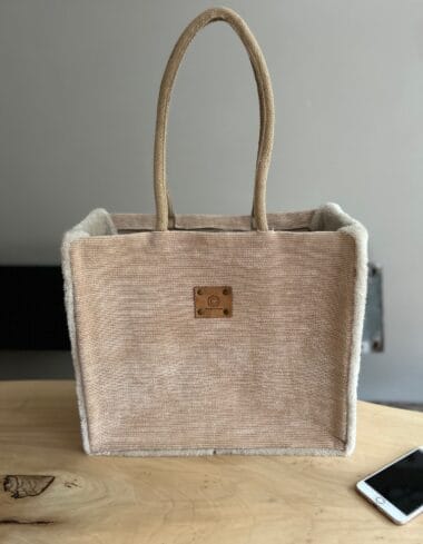 Shopper bekleed met beige ribcord en zachte fake bont