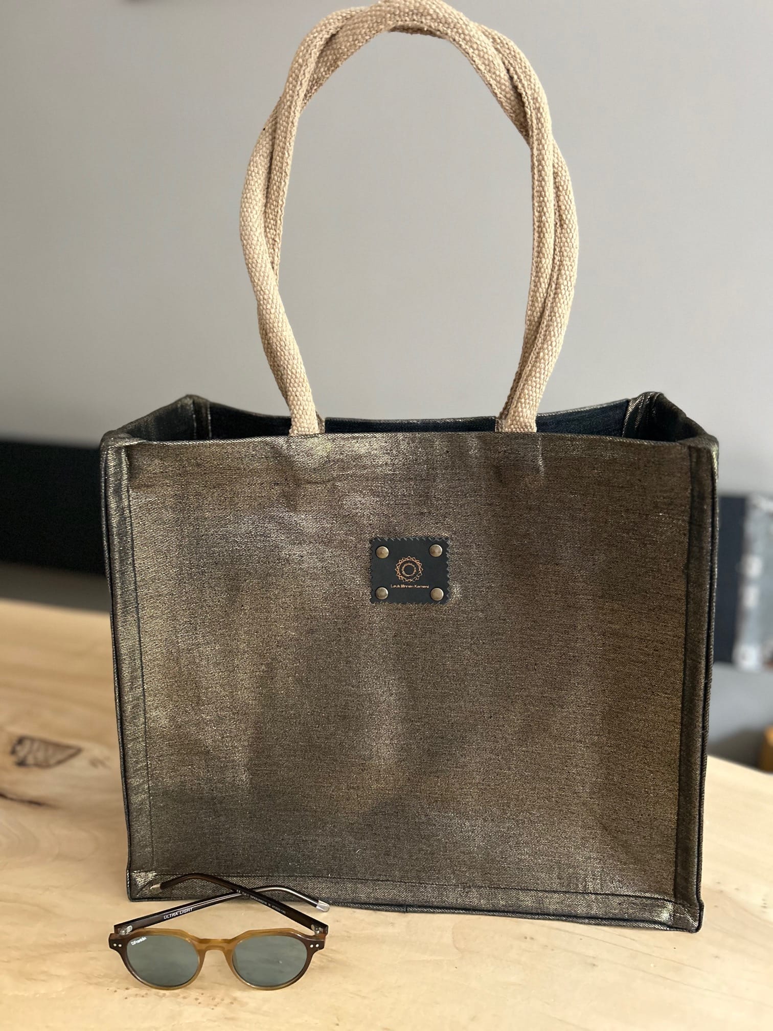 Shopper bekleed met black denim gold coated