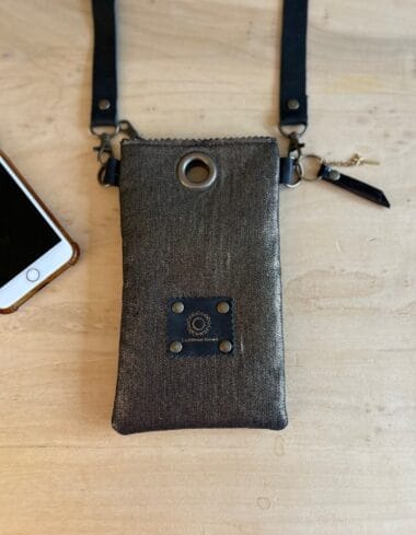 Festivaltasje van black denim gold coated