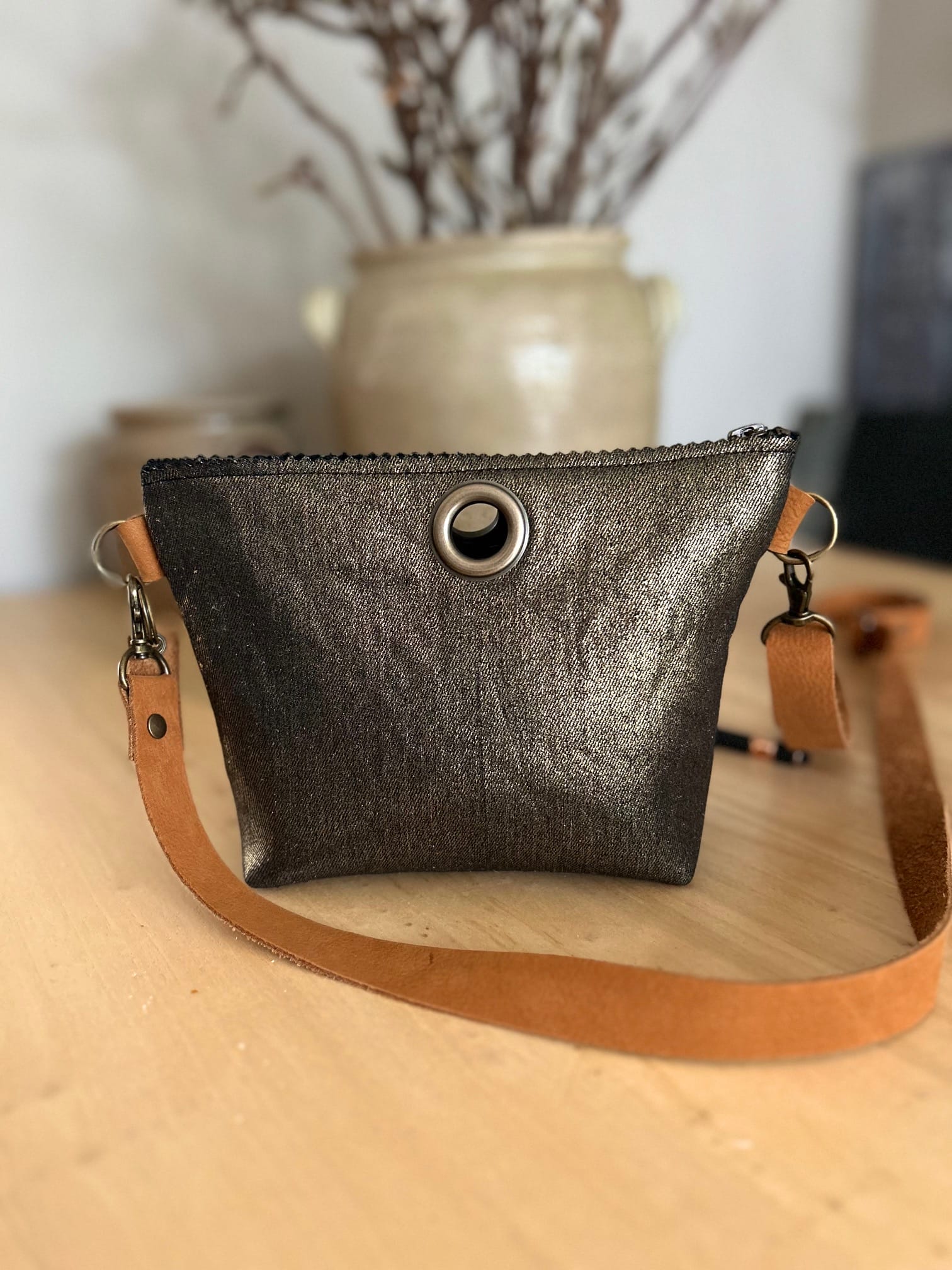 Heuptas van black denim gold coated