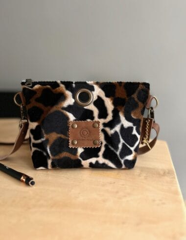 Heuptas van bontachtige dierenprint