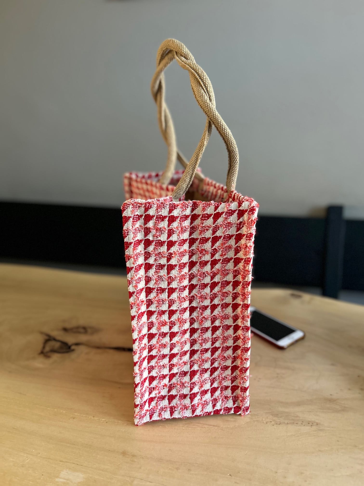 shopper bekleed met chique Sjanelli red flag