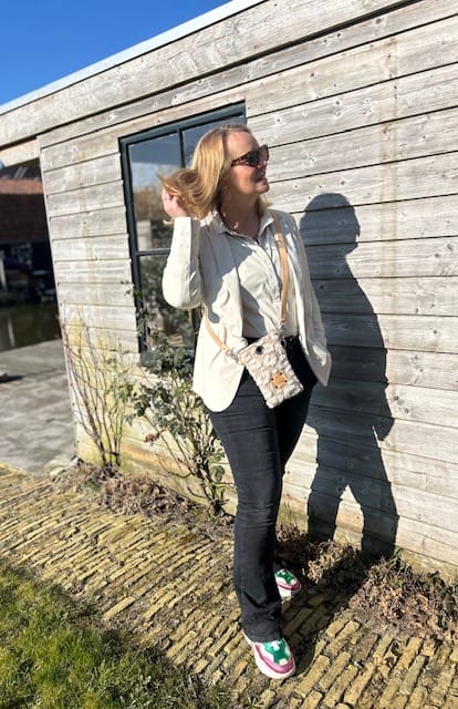 Festivaltasje van zachte fluffy panter