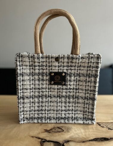 Handtas bekleed met Sjanel off white met zilverdraad