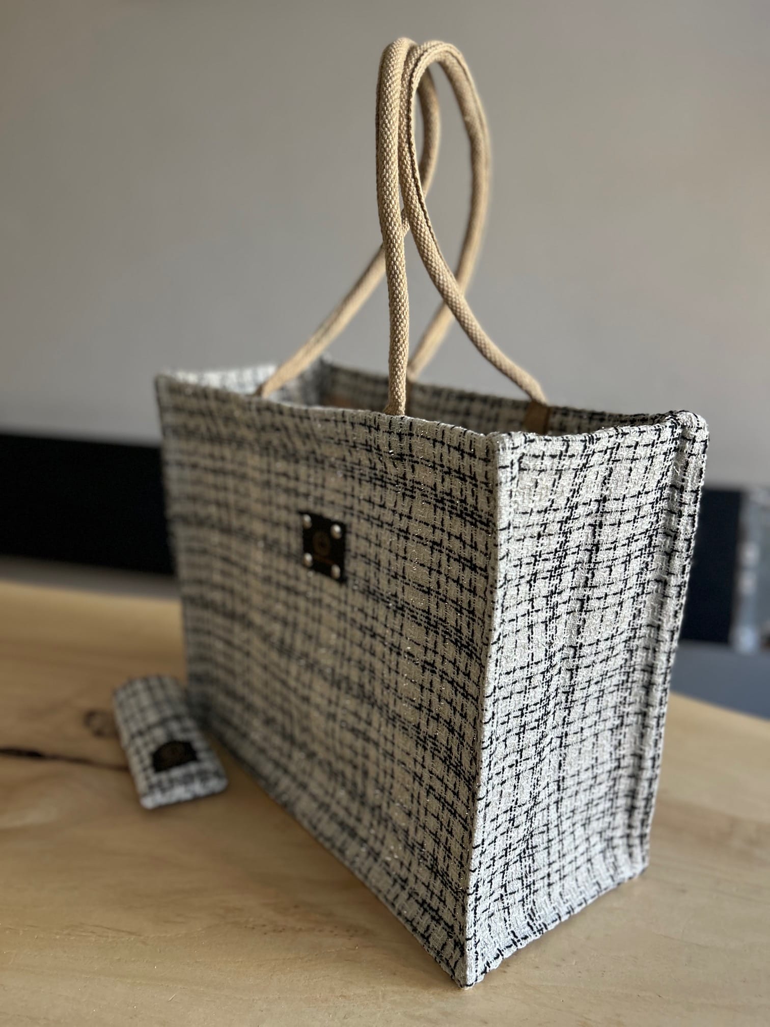 Shopper met Sjanel off white met zilverdraad