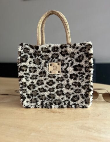 Handtas bekleed met beige teddy panter