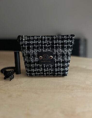 Make-up tasje van Sjanel black met zilverdraad