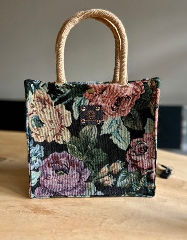 Handtas bekleed met gobelin black in vintage flower